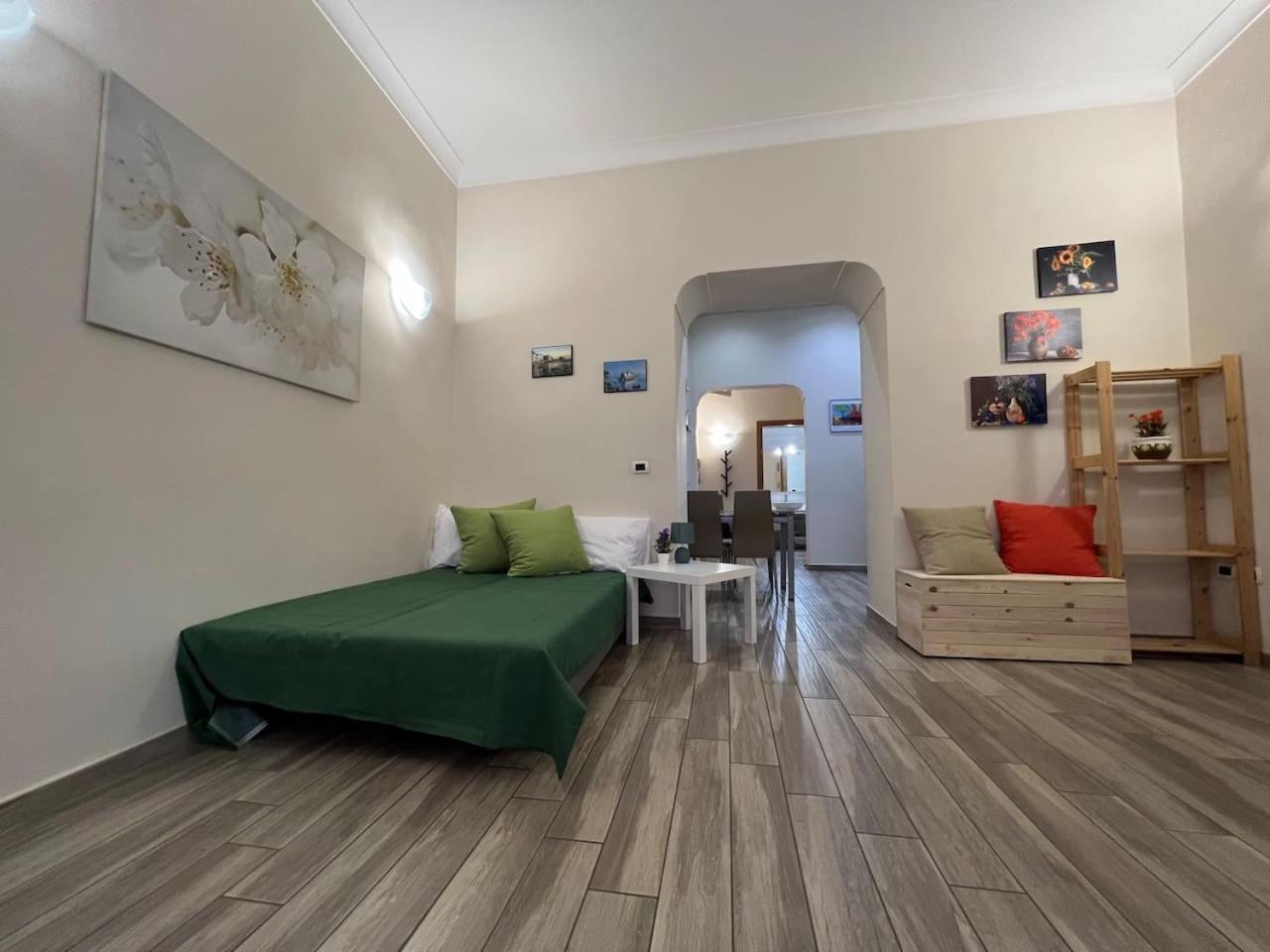 Traversa Toledo, Intero Al Plebiscito Napoli